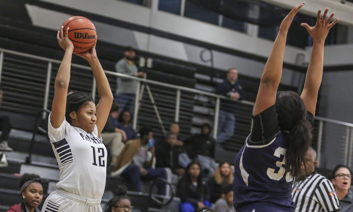 Injuries Limit Eisenhower As Springfield Southeast Wins High