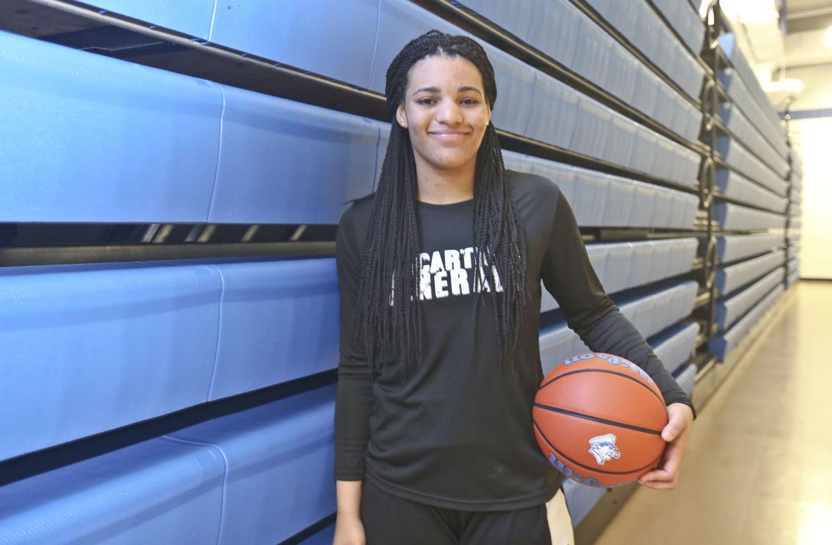 County Girls Basketball Player Of The Year Macarthur S Quincenia