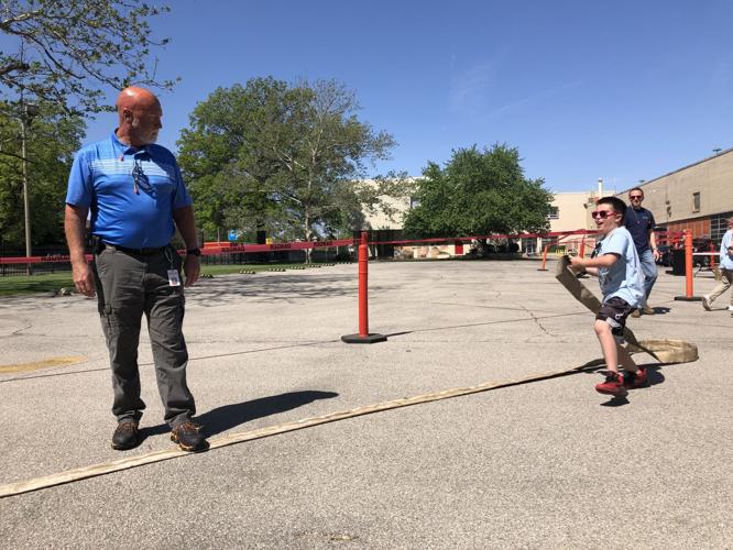 Mueller fire hose demonstration