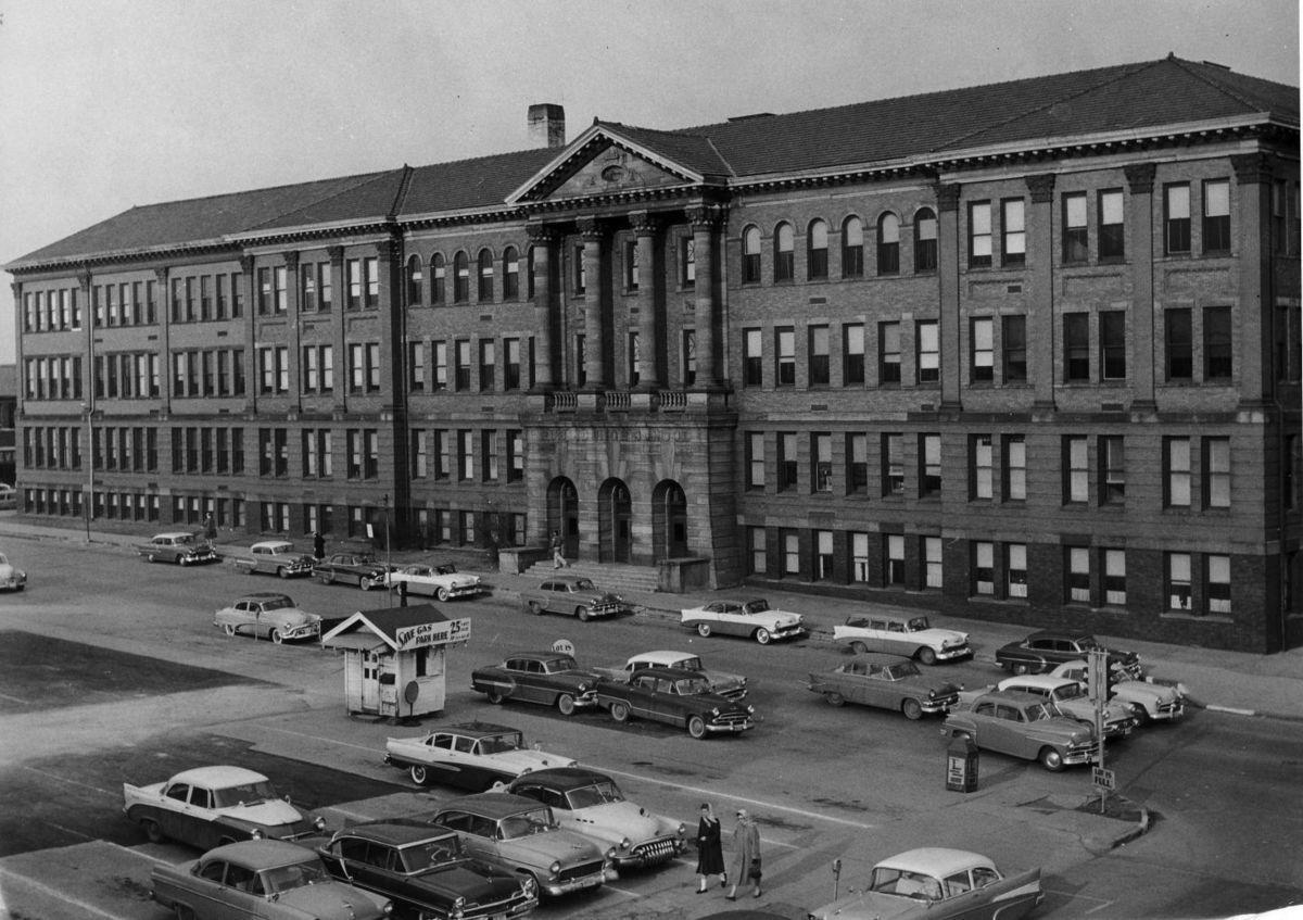 100 Reasons Stephen Decatur High School had large presence Education