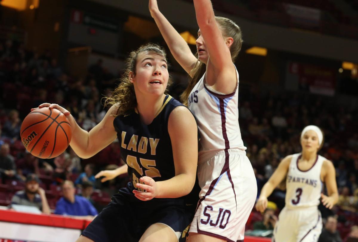 After Losing Her Basketball Season To Injury Teutopolis Claire