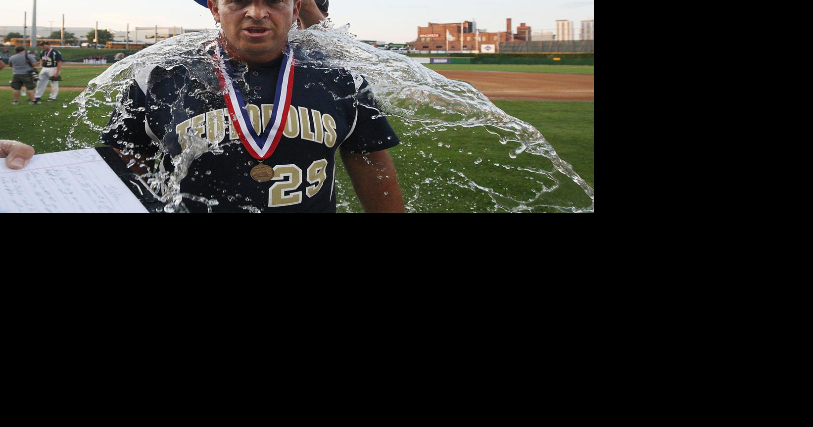 H&R Quick Hits Teutopolis coach Justin Fleener honored, Charleston's