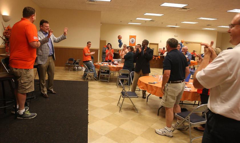 Lincoln native Geoff Alexander joins Illini basketball staff