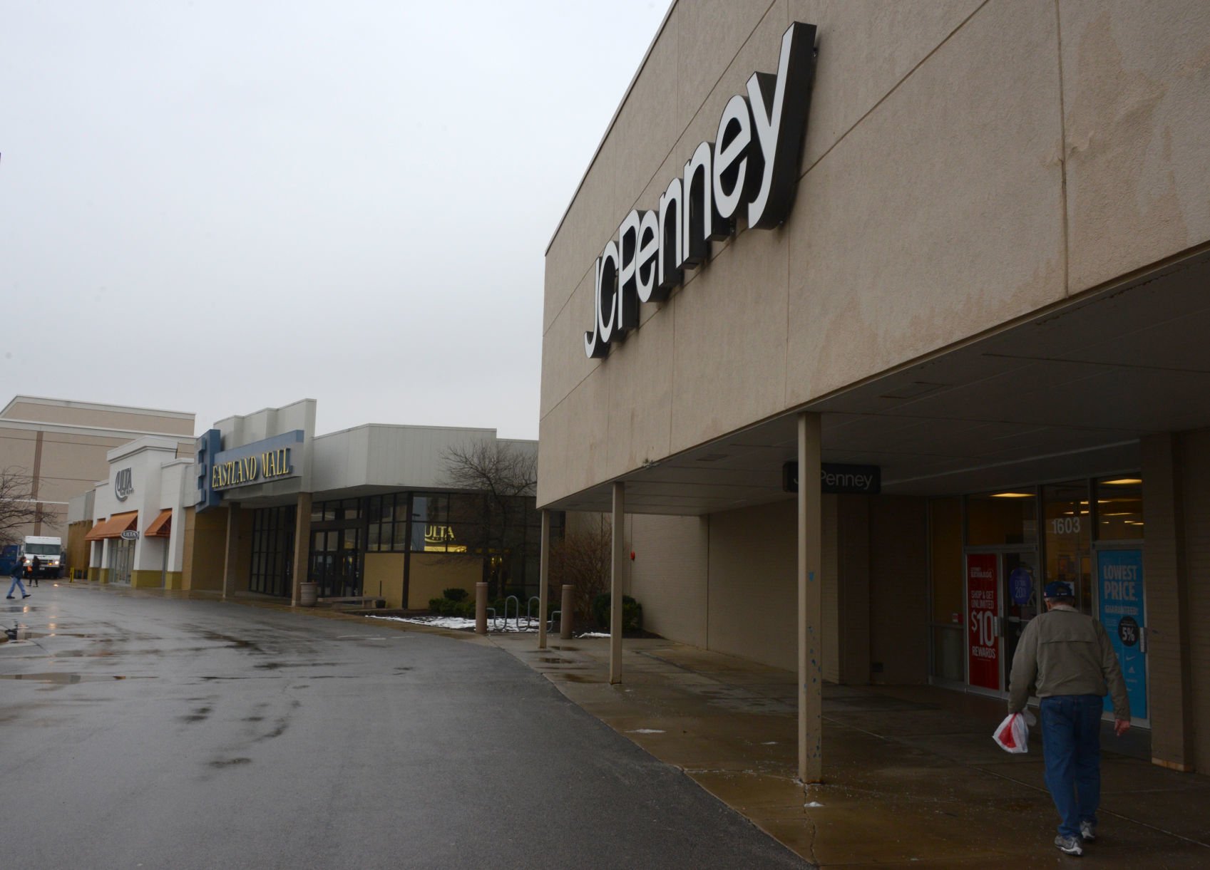 J.C. Penney to close Eastland store