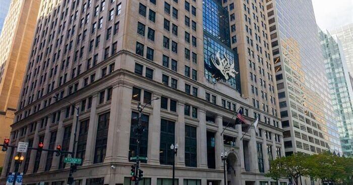 Regulators weigh future of gas industry in Illinois, while clamping down on Chicago utility - Vimarsana News