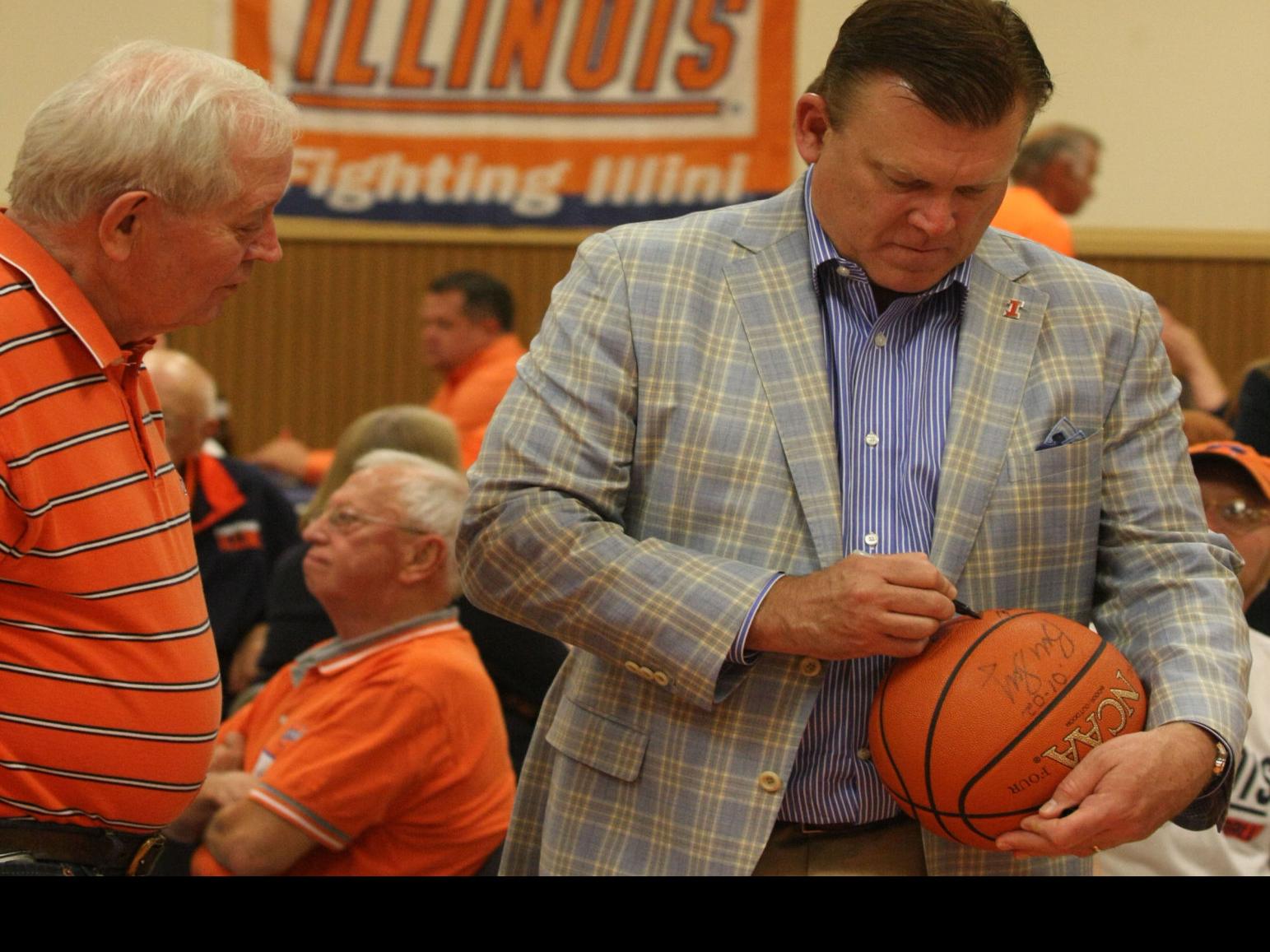 Underwood Steady Amid Fbi Scandal Illini Herald Review Com