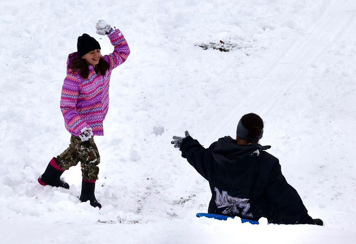 snow ball fight