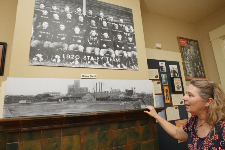 George Halas, coach of Decatur Staleys and a Bears legend, to get statue at  Soldier Field