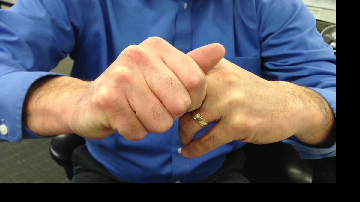 Cracking knuckles Is it bad? What makes that sound? Health herald