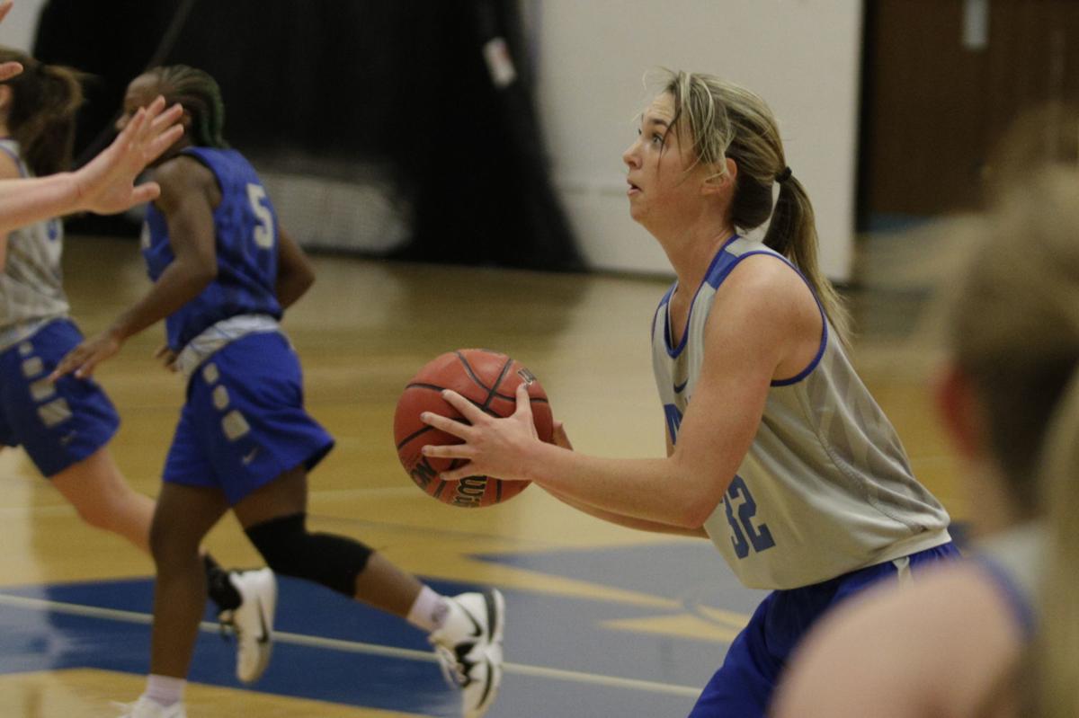 A Strong Freshmen Class Key To Millikin Women S Basketball Strong