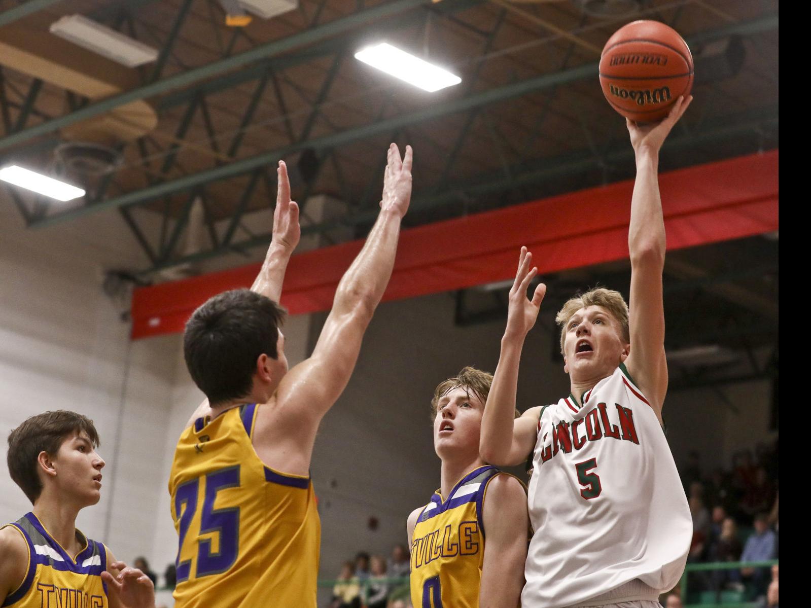 Lincoln Boys Basketball Rolls Past Taylorville High School