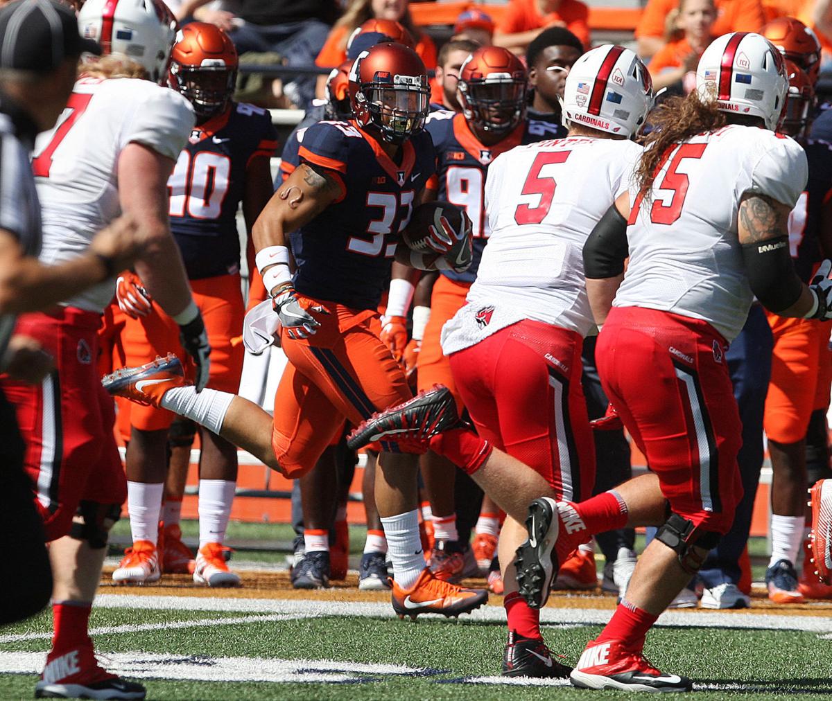 Illinois vs Ball State football 6 9.2.17.jpg