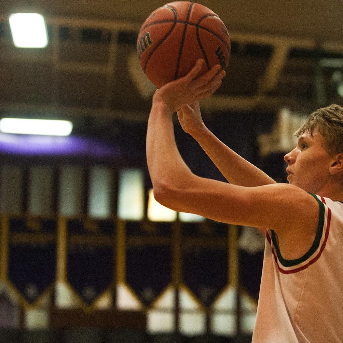 Lincoln S Froebe Taylorville S Bergschneider Receive Ap All State