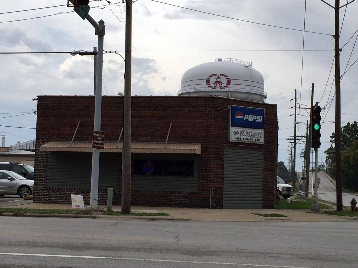 The Wagon, 1987 N. Jasper St.