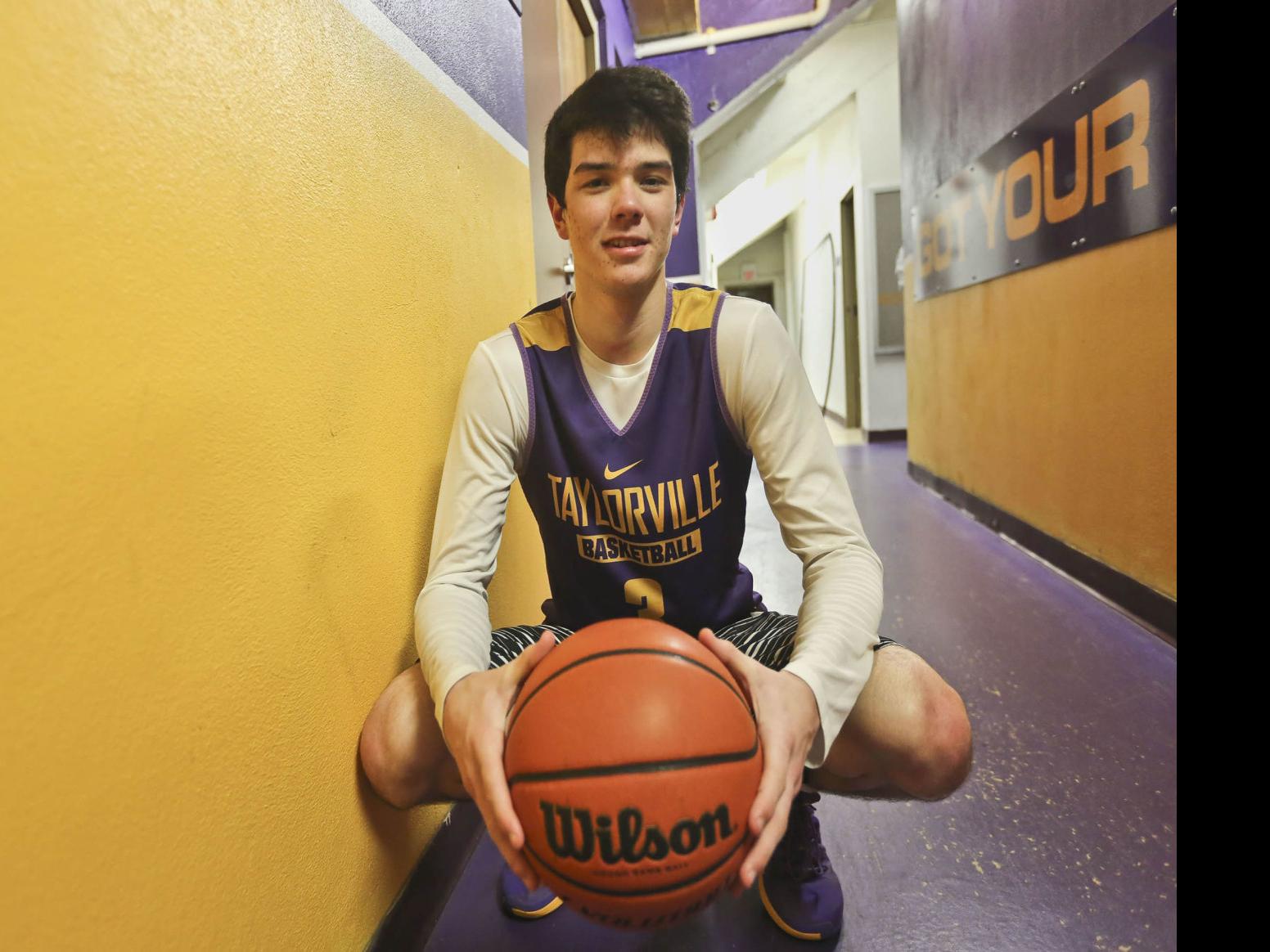 Jase Bergschneider Has Senior Laden Taylorville Basketball
