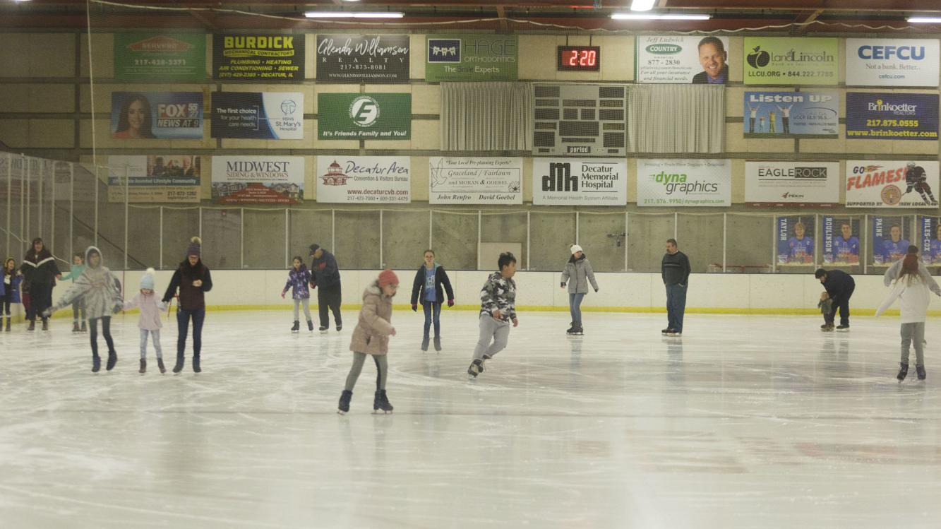 On Decatur Civic Center rink, students end winter break on ice