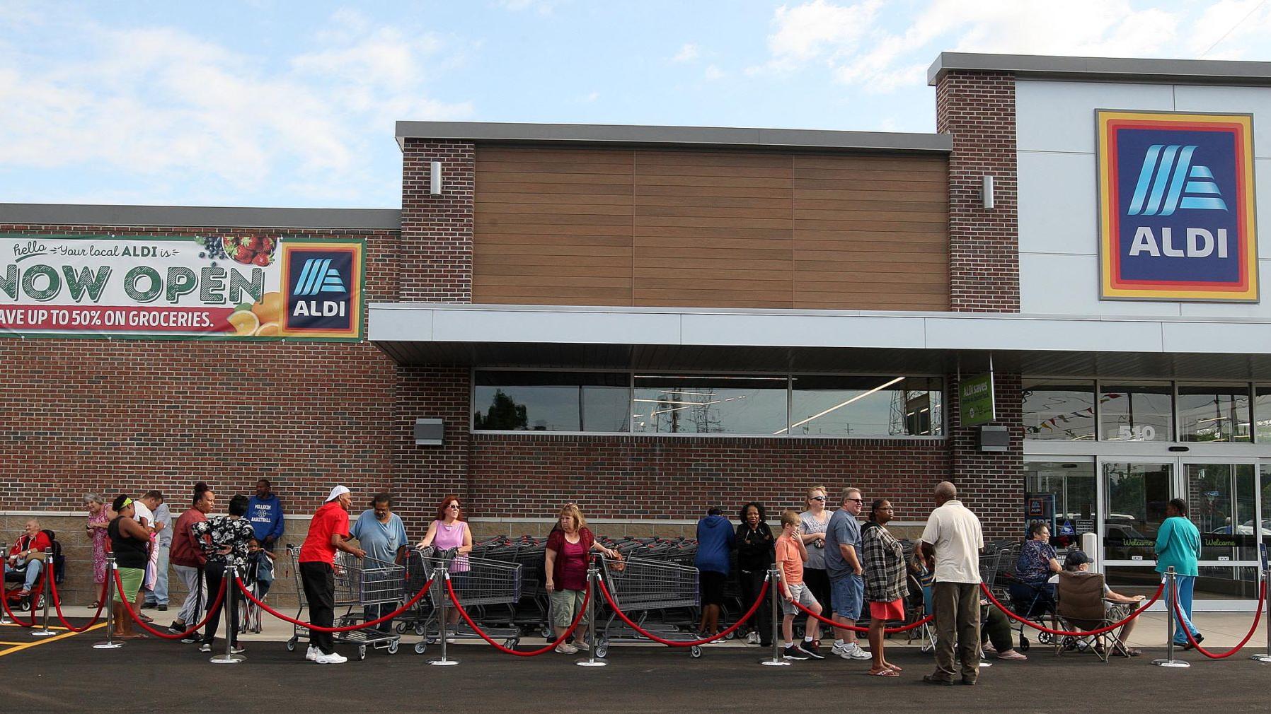 Aldi Unveils New Products In Aggressive Push Toward Fresh And Organic Food And Cooking Herald Review Com