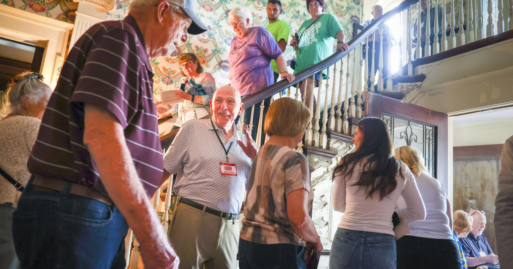 Powers Mansion proves to be a powerful draw for the curious - Vimarsana News