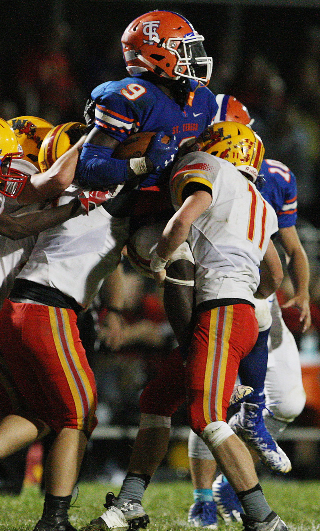 St Teresa vs Warrensburg Latham football 3 9.8.17.jpg