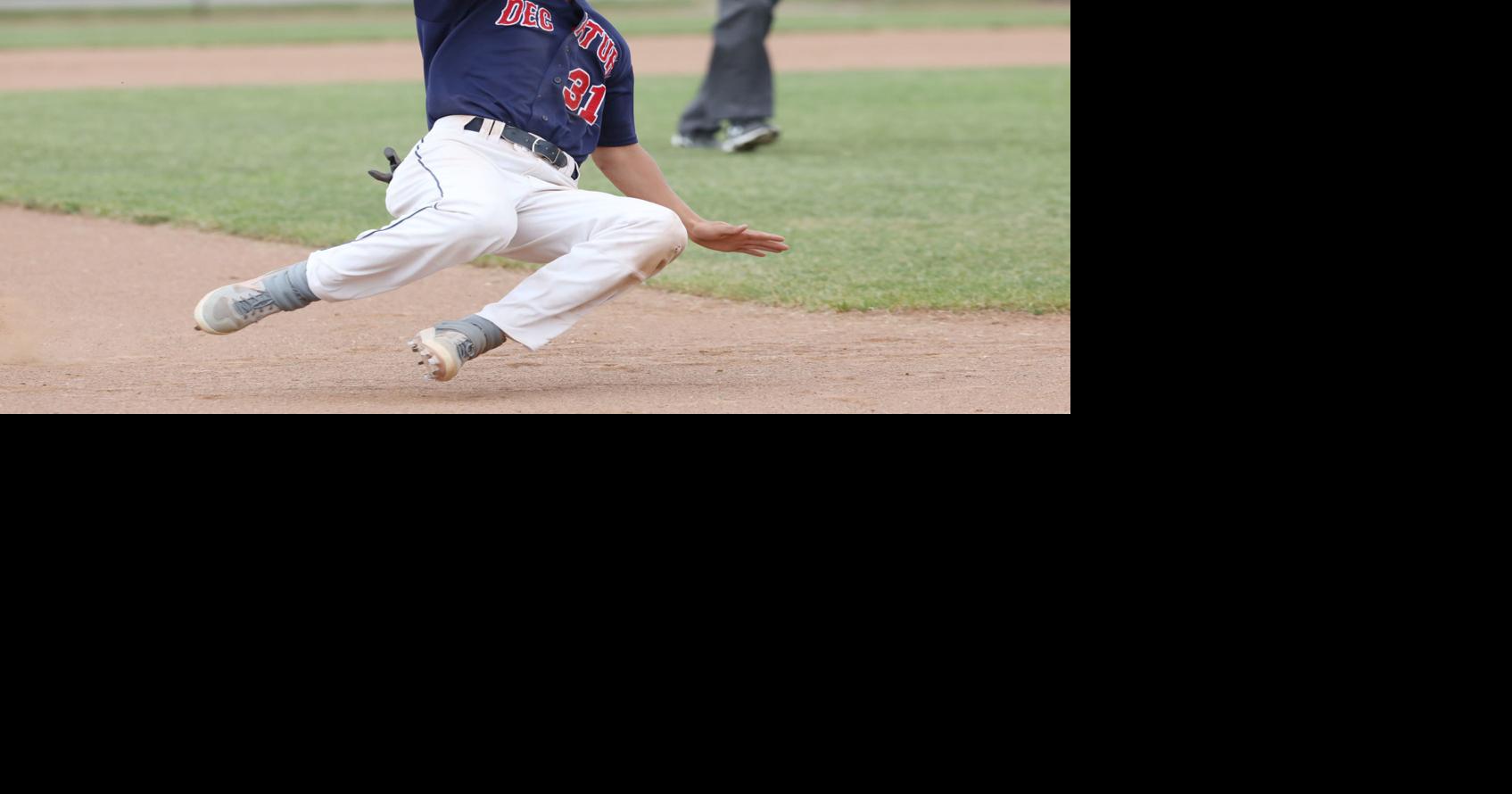PHOTOS Decatur Commodores defeat BloomingtonNormal Baseball Association in tournament