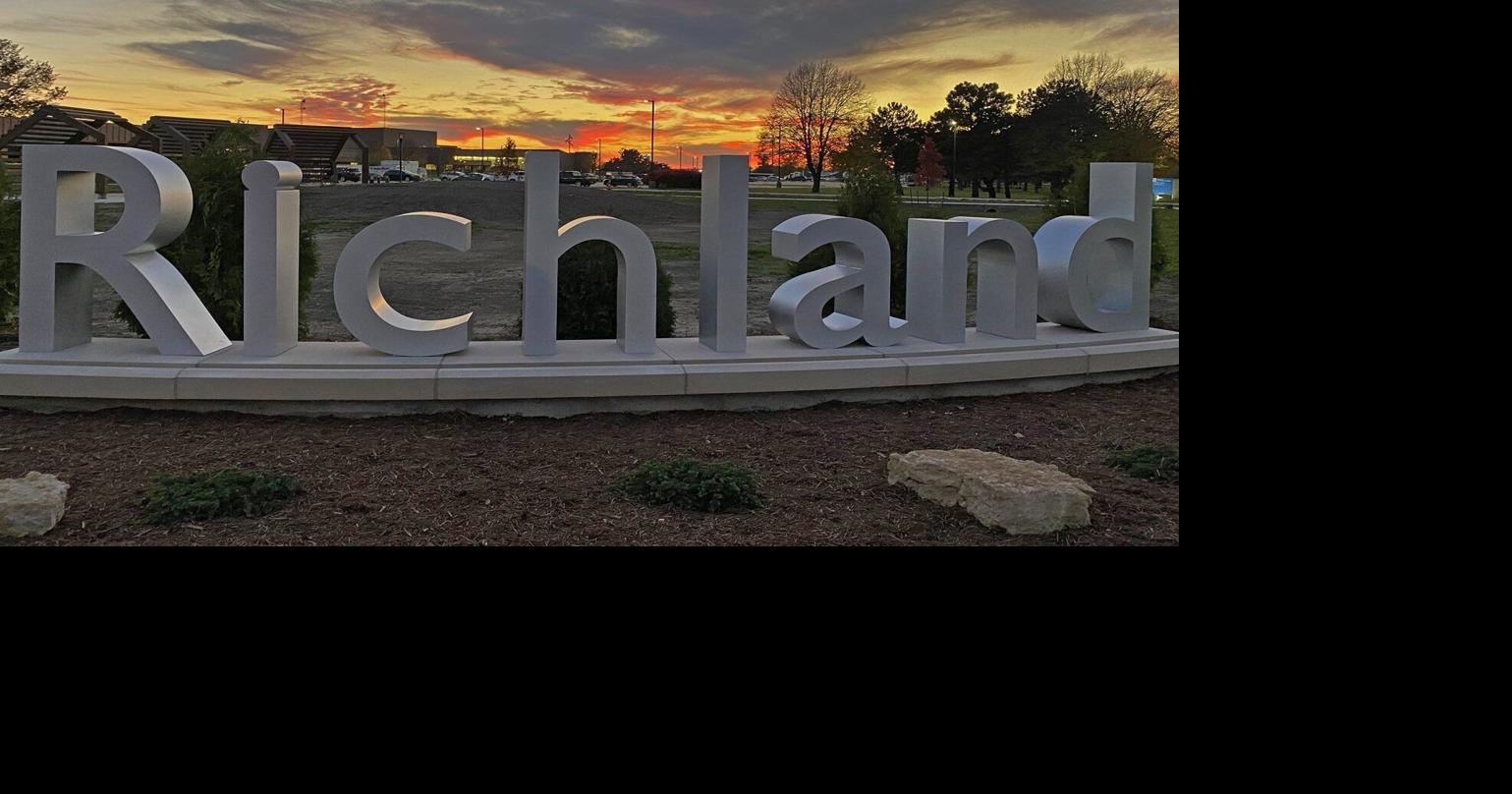 Richland students propose tree care training plan