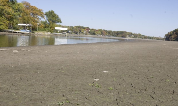 Lake Decatur drying