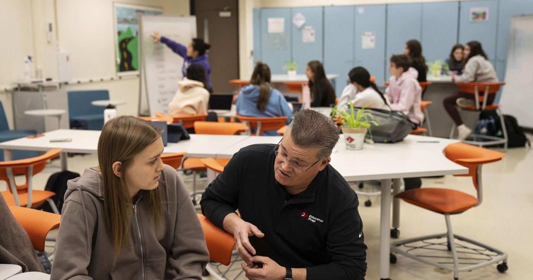 Amid shortage of teachers, Illinois high schoolers can fast-track to a career in education - Vimarsana News