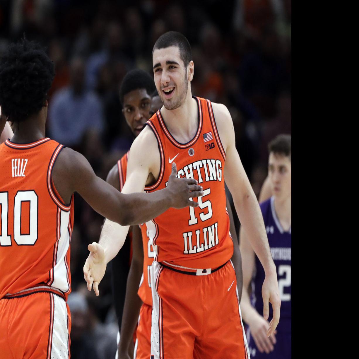 Illinois Men S Basketball Team Headed Off To Italy With Winning On The Mind Illini Herald Review Com