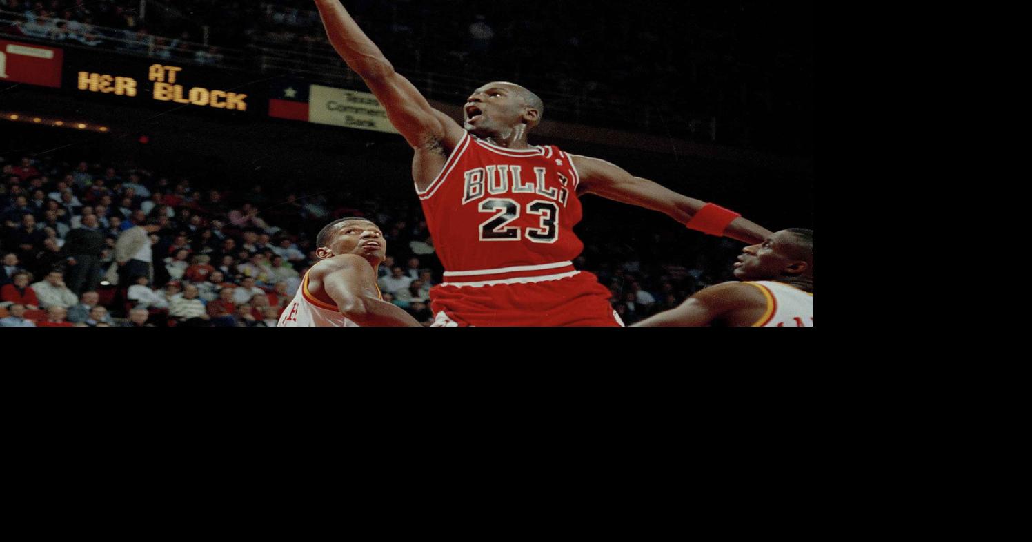 This day in history: Michael Jordan's legendary free-throw line dunk -  Chicago Sun-Times