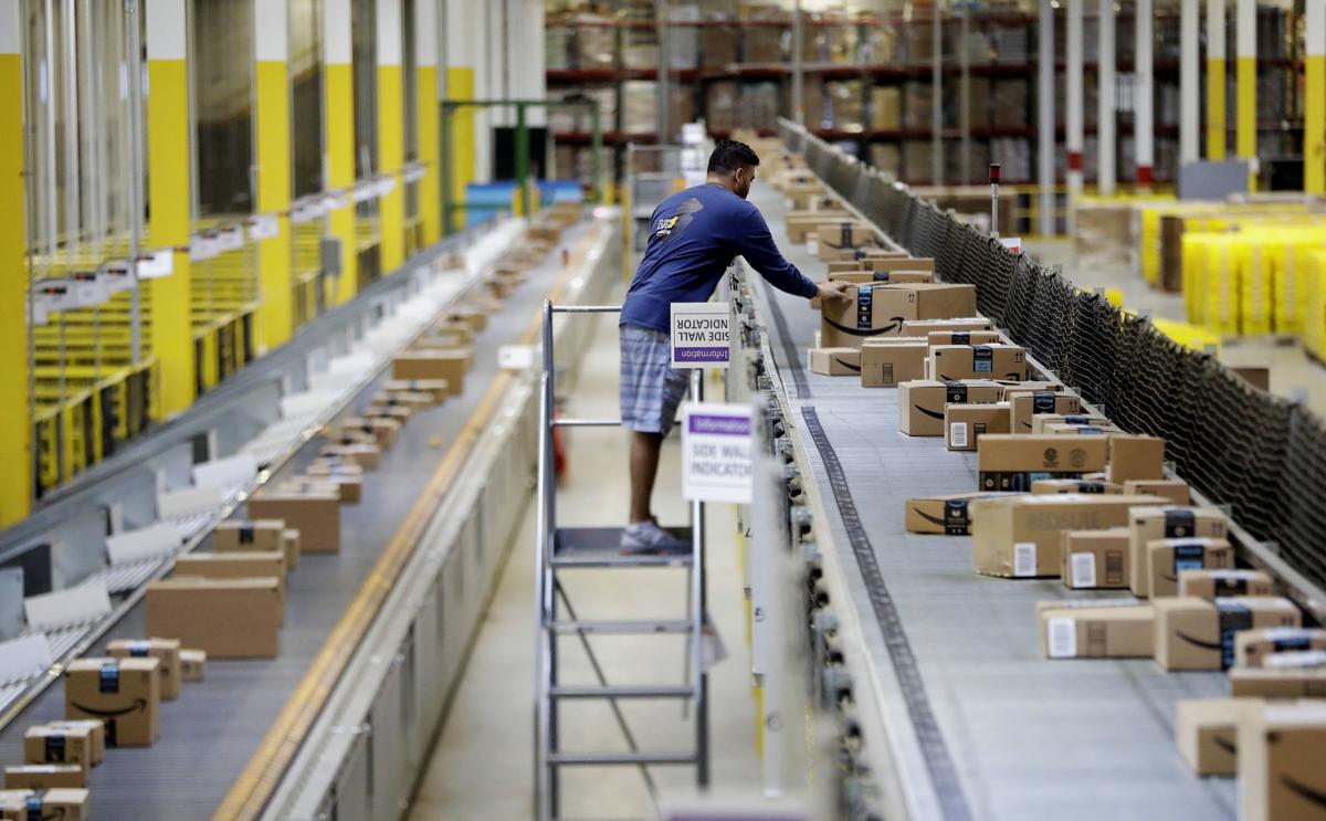 Amazon Adds Warehouse To Growing Delivery Network In Illinois Business Herald Review Com