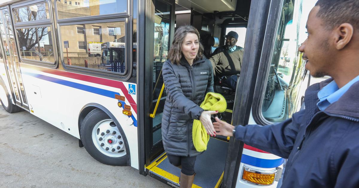 Decatur Transit House Take a look at Decatur Public Transit's 14 new buses