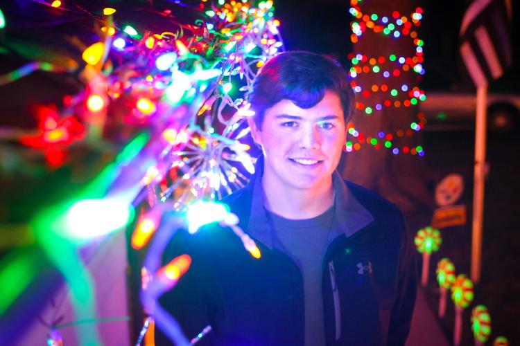 Tenn. man invents glow-in-the-dark toilet seat