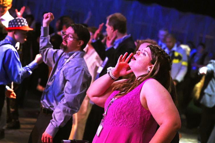 020925-dec-loc-nighttoshine_05.JPG (copy)