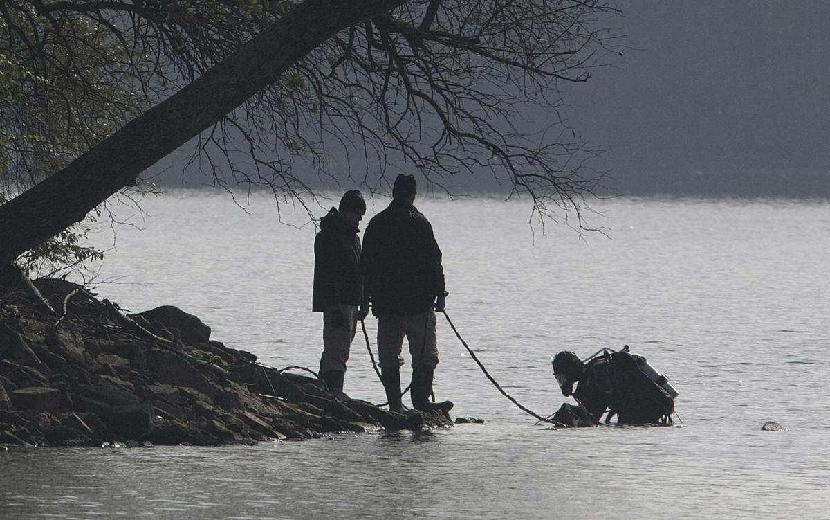 FBI, police search Lake Decatur at Ivy Hill Park to ‘recover potential evidence’ | Crime and ...