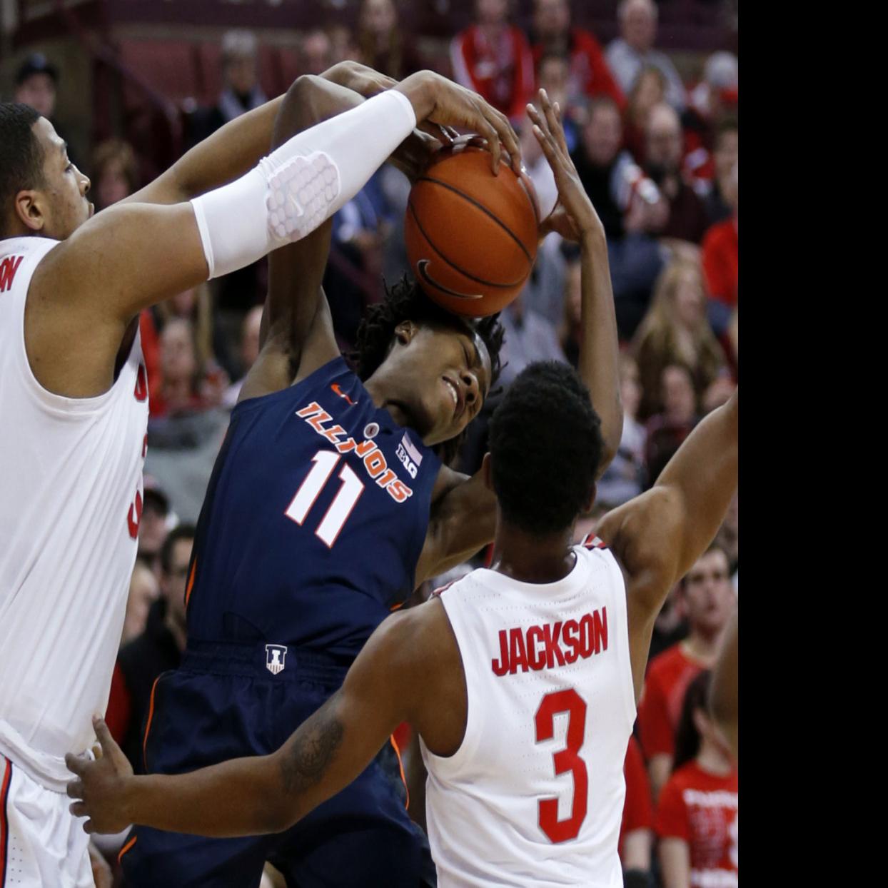 Ayo Dosunmu S 3 Pointer Closes Out Illinois Road Win At Ohio State