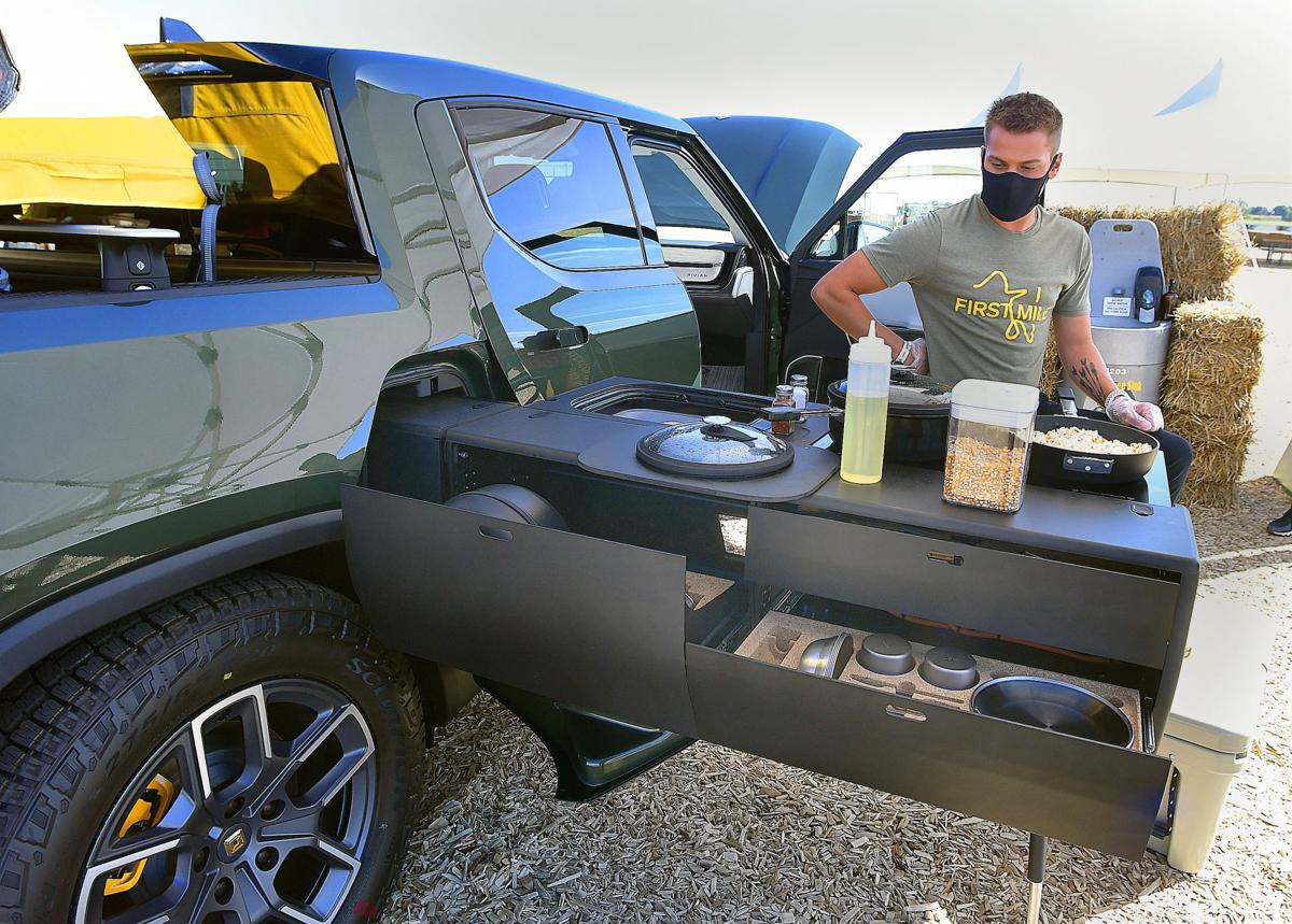 092821-blm-loc-2rivianpickup