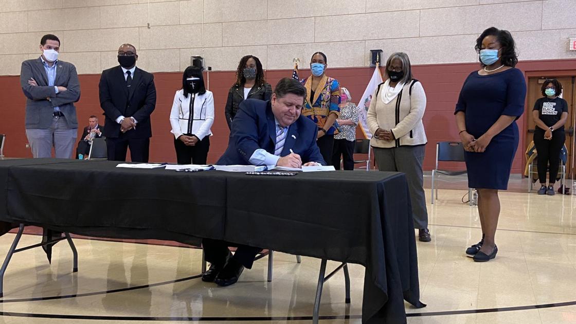 Observe now: Pritzker indications bills to cap payday-mortgage desire charges, beat racism linked to economics | Point out and Regional Observe now: Pritzker indications bills to cap payday-mortgage desire charges, beat racism linked to economics | Point out and Regional