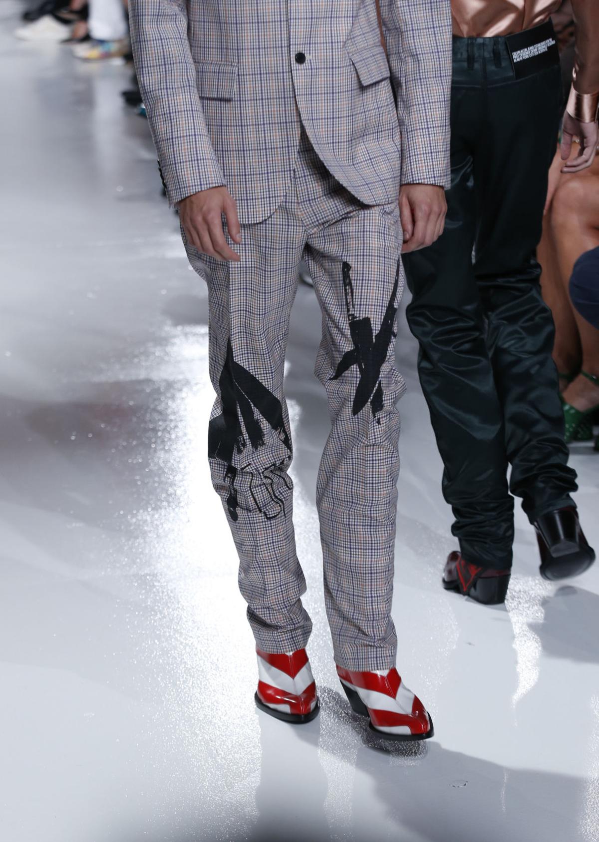 Photos Fashion Week Continues With Shows From Calvin Klein Heidi Klum Lifestyles Herald Review Com