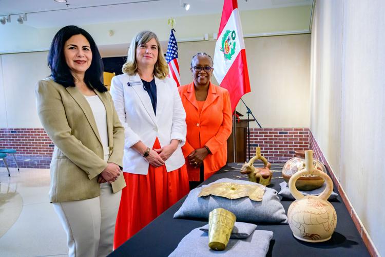 Spurlock Museum repatriates Peruvian objects from its collection