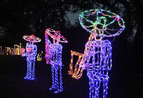 Santa S Ranch Holiday Show Lights The Way To 14th Season Business Herald Zeitung Com Best ranches in texas, united states: santa s ranch holiday show lights the
