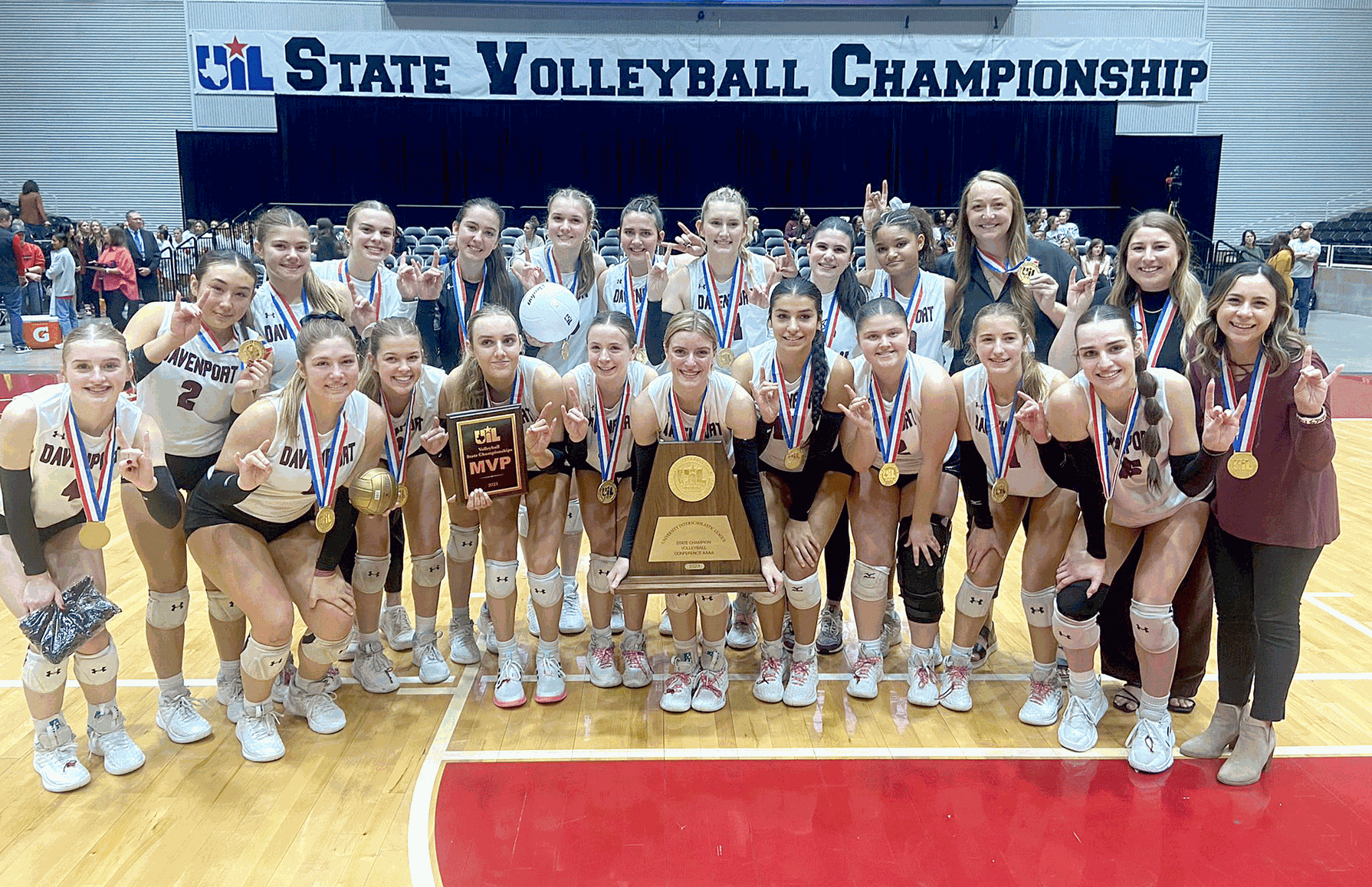 COMEBACK PACK: Davenport Lady Wolves win 4A state volleyball title ...