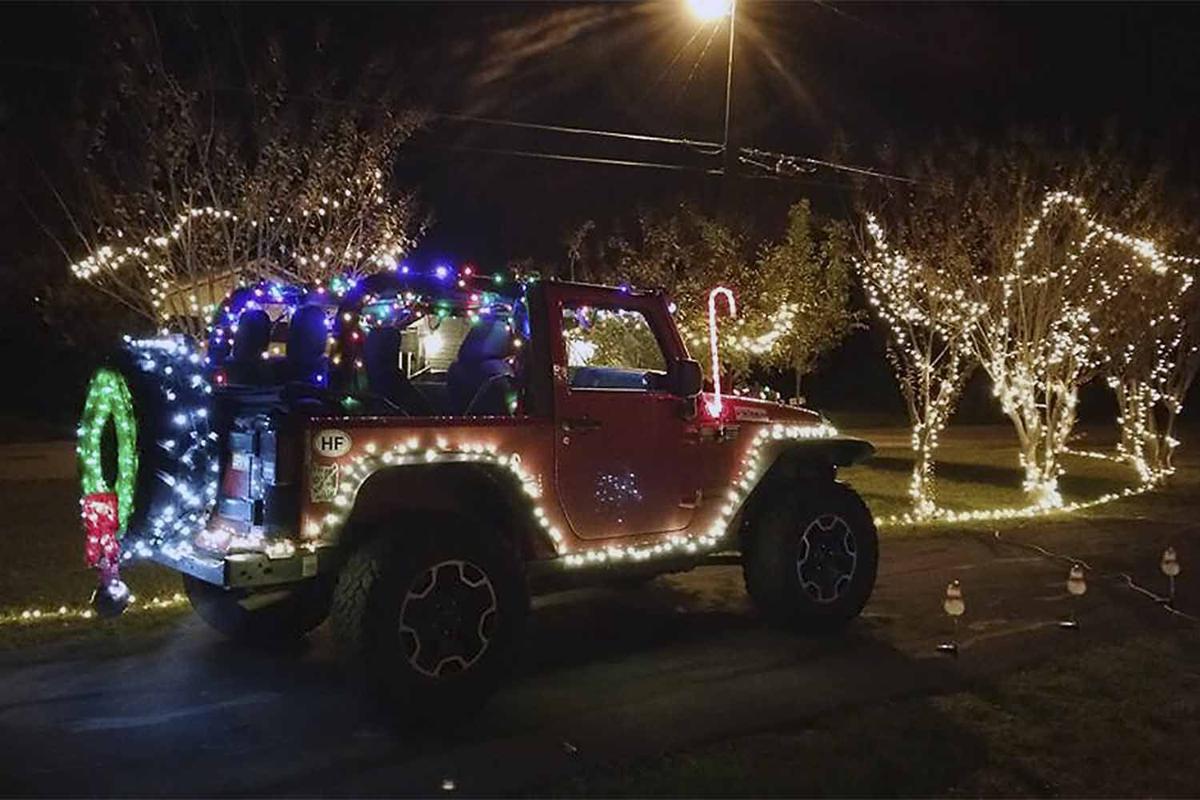 Santa's new wheels help NB couple spread some Christmas cheer | News |  