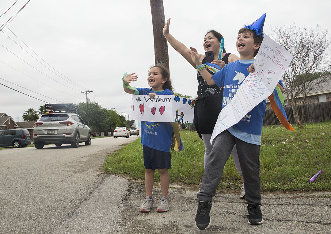 Walnut Springs Elementary's Honk Parade