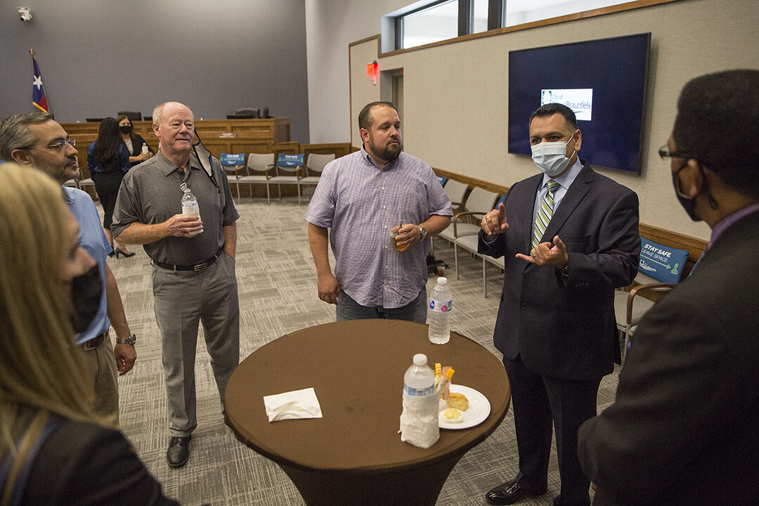 New Braunfels Police Chief candidates vie for badge - Vimarsana News