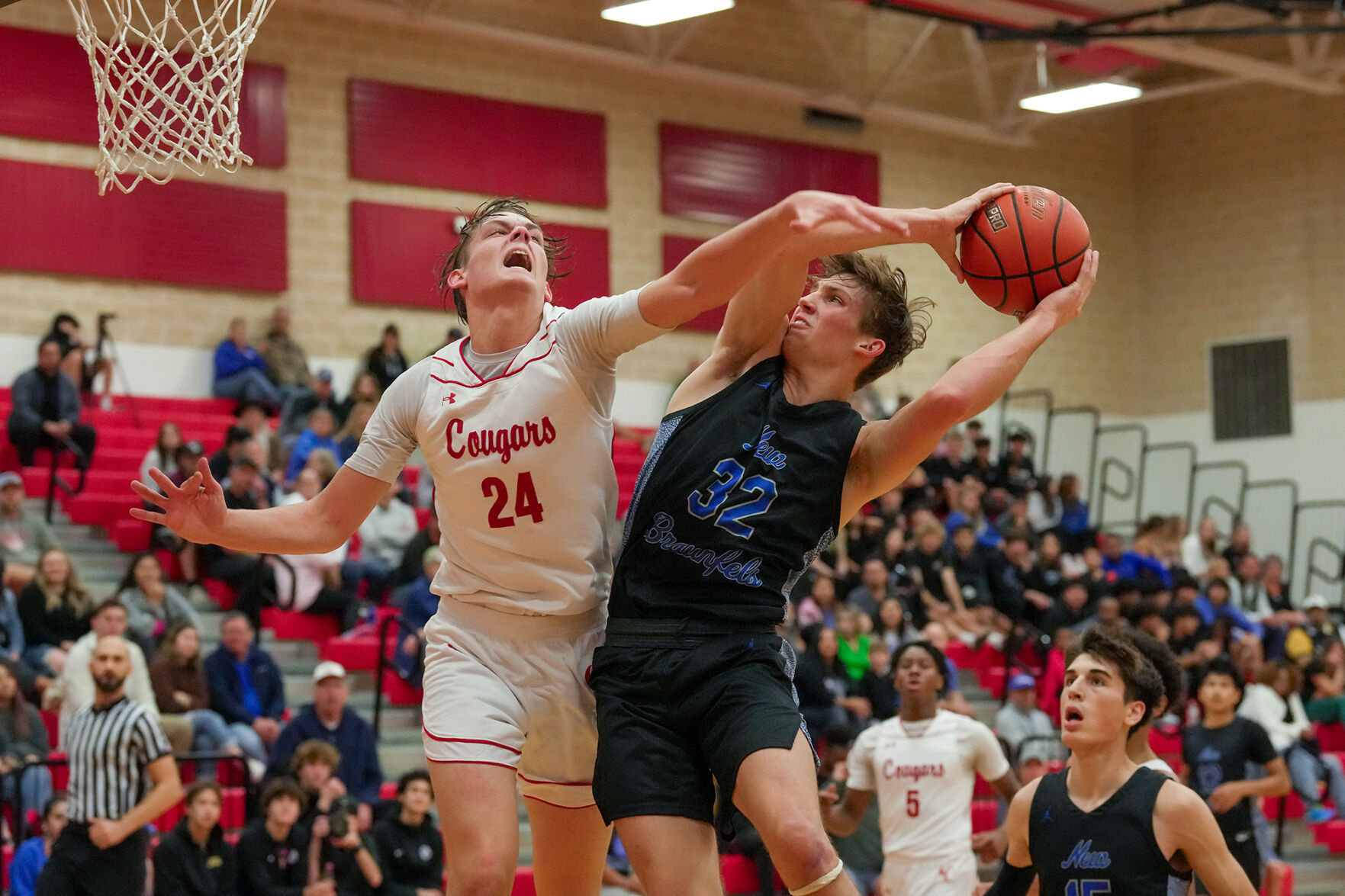 New Braunfels defeats Coogs in cross-town contest