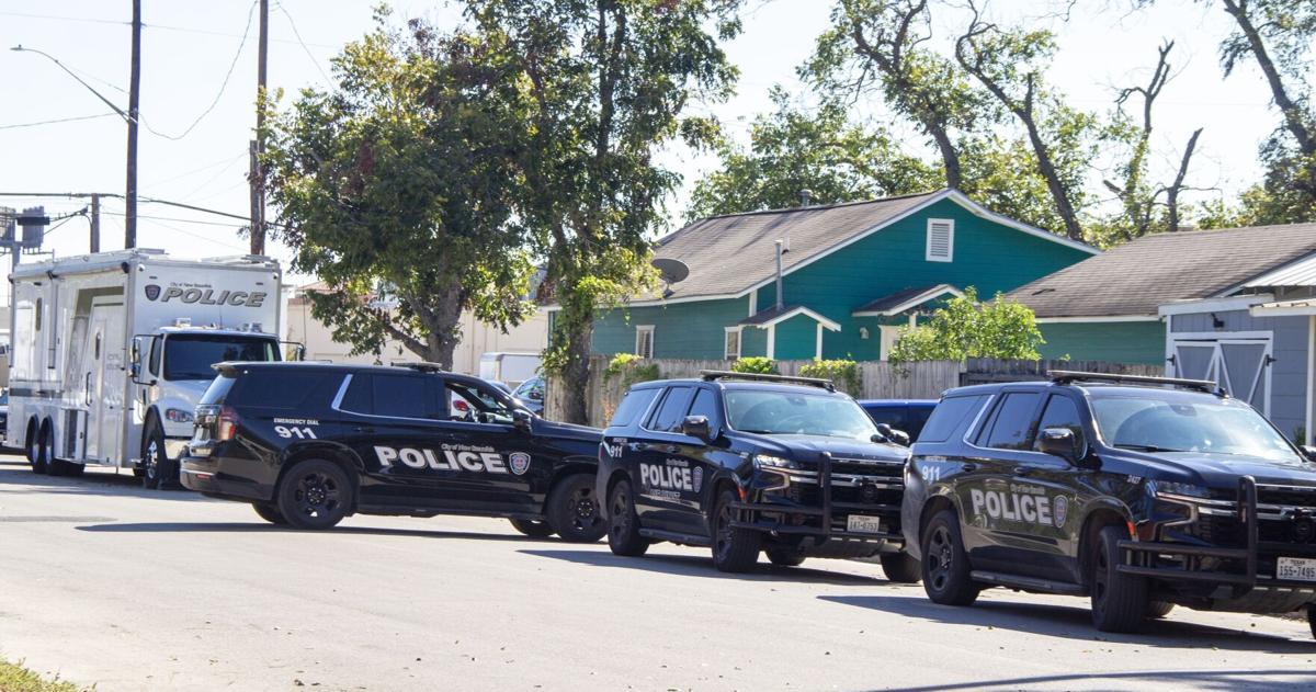 Nbpd NBPD arrests New Braunfels man following standoff, SWAT response | News ...