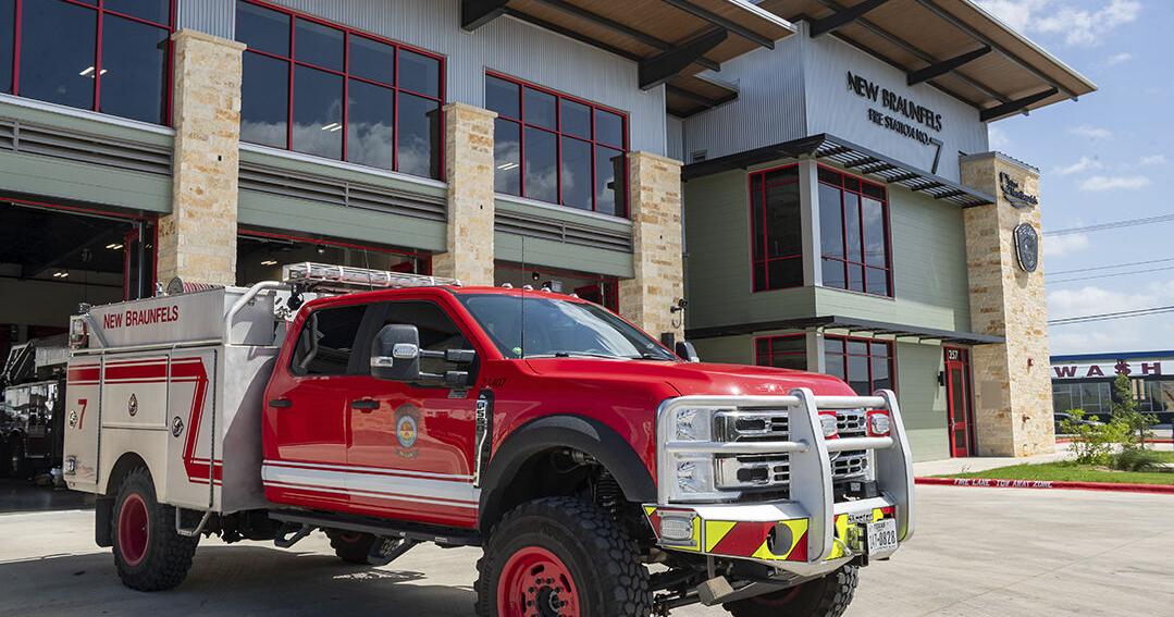 Fire at CEMEX plant causes heavy, dark smoke over New Braunfels | News ...