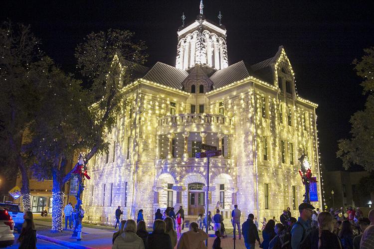 Lights return to downtown New Braunfels Community Alert herald