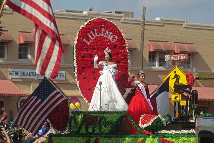 Comal County Fair Parade Multimedia