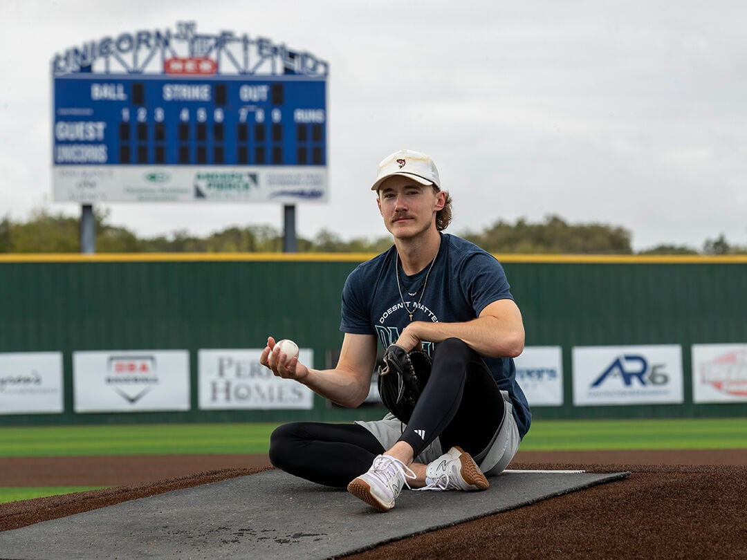 Ozarbayjon jinsiy filmlar Dik mushuk orgazm
